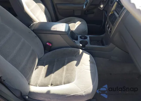 2004 Ford Explorer Xlt from USA, damaged, VIN 1FMZU83W14ZA33709